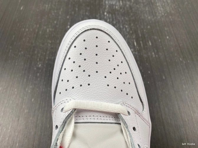 Varsity 705329-101 Red 1 Jordan Low Retro White 0617